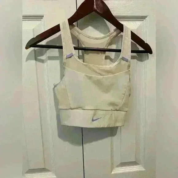 Nike Dri-FIT Swoosh Women's Medium-Support Padded Sports Bra size S - Picture 1 of 8